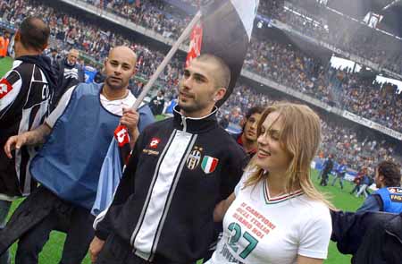 特伦斯·克劳福德和尼克·汉公开抨击WBC