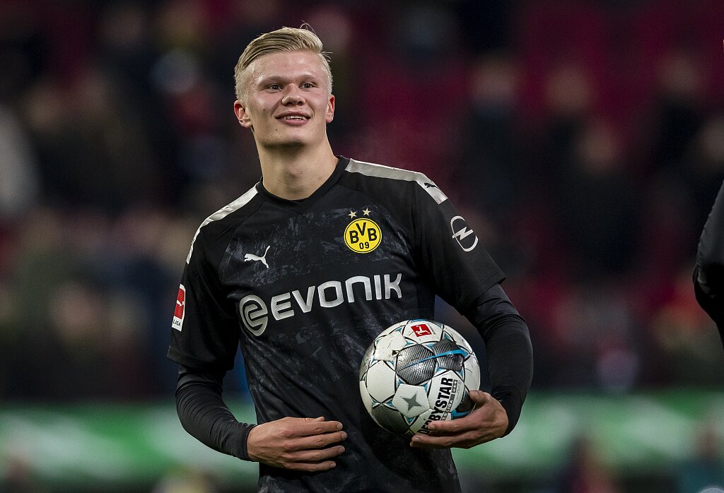 塞韦里奥：我对妈报喜说要去踢顶级联赛，但坏消息是在乌克兰