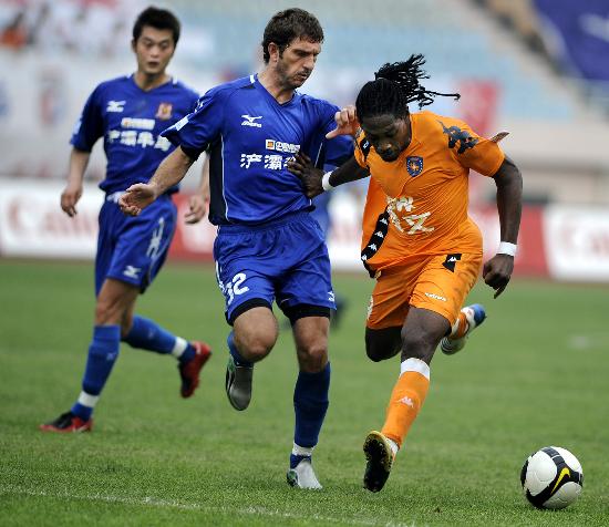 土媒：加拉塔萨雷瞄准格雷茨卡，欲以免签方式引进球员（土媒：加拉塔萨雷锁定格雷茨卡，计划以自由身签约）