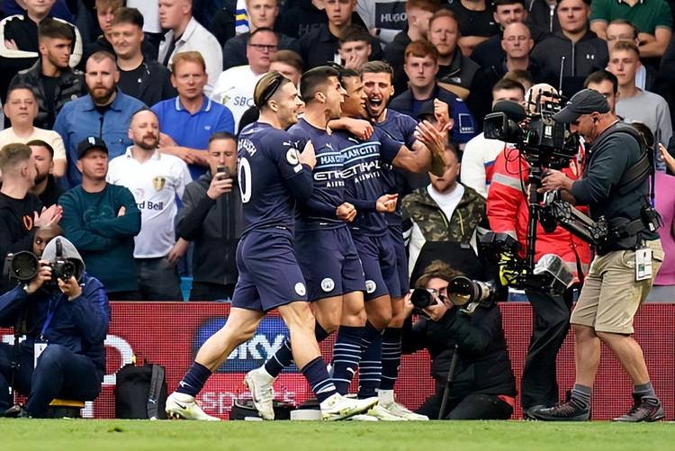 德甲前瞻：拜仁终结连胜后盼回正轨，弗赖堡近13战仅输1场（德甲前瞻：拜仁连胜止步力求反弹，弗赖堡近13战仅负一场）