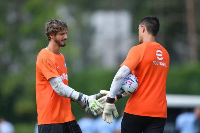 足球意甲豪门高层内讧传闻升温