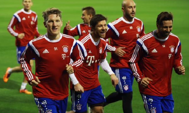 萨拉赫更衣室主动道歉，琼斯力挺：他想赢，这很正常（萨拉赫更衣室内主动致歉，琼斯声援：渴望胜利很正常）