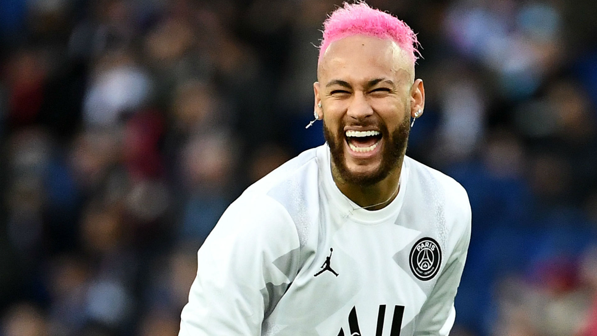 中超11月最佳球员候选：法比奥领衔，王燊超、吴曦、侯森在列（中超11月最佳球员候选名单：法比奥领跑，王燊超、吴曦、侯森入围）